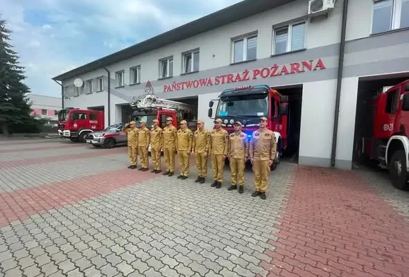 Lubaczowscy strażacy oddali hołd ofiarom wypadku autokaru na Węgrzech