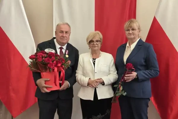 Złoty Medal dla Stanisława Myśliwego – wieloletniego dyrektora GOK w Lubaczowie
