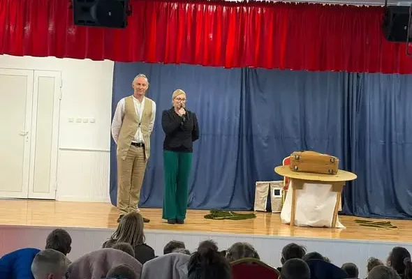 Czerwony Kapturek w wykonaniu Teatru Nemno zachwycił najmłodszych